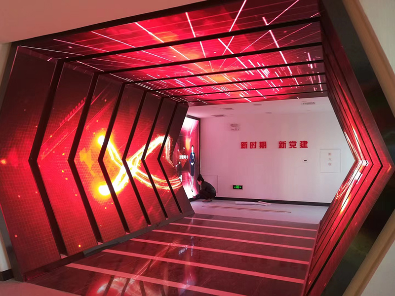 想給店鋪裝個(gè)LED顯示屏，該怎么選分辨率？是不是分辨率越高畫(huà)質(zhì)就一定越好？